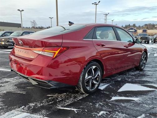 2023 Hyundai ELANTRA Limited
