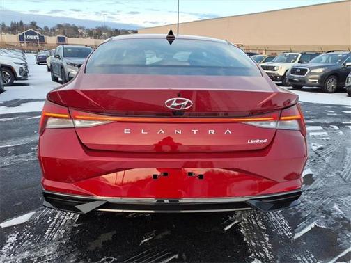2023 Hyundai ELANTRA Limited