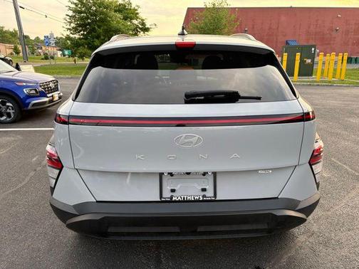 Cyber Gray Metallic 2024 Hyundai KONA SEL