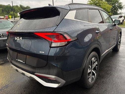 Vesta Blue 2024 Kia Sportage Hybrid EX