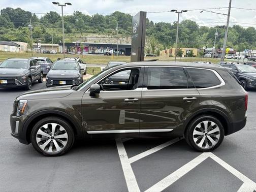 2022 Kia Telluride S