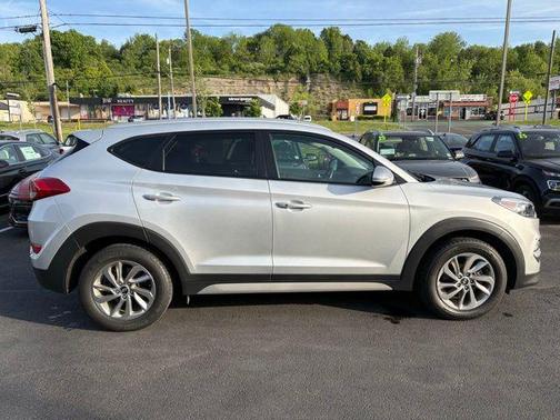 Molten Silver 2018 Hyundai TUCSON SEL Plus