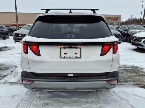 2025 Hyundai TUCSON SEL