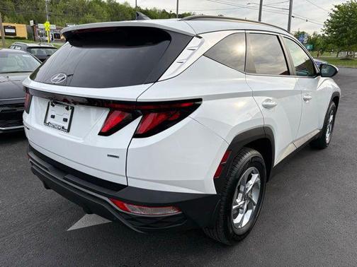 White Pearl 2024 Hyundai TUCSON SEL
