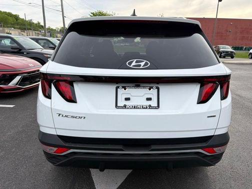 White Pearl 2024 Hyundai TUCSON SEL