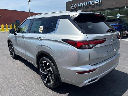 Alloy Silver Metallic 2022 Mitsubishi Outlander SEL S-AWC