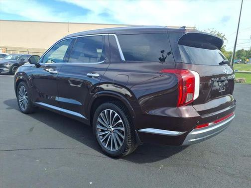 Sierra Burgundy 2023 Hyundai PALISADE Calligraphy