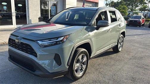 2022 Toyota RAV4 XLE