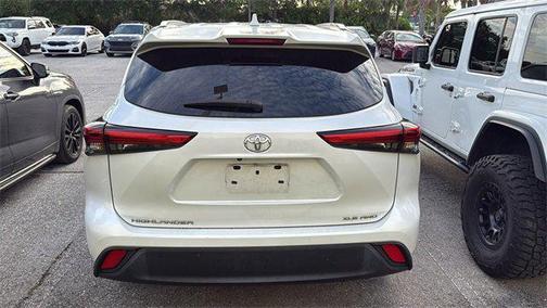 2022 Toyota Highlander XLE