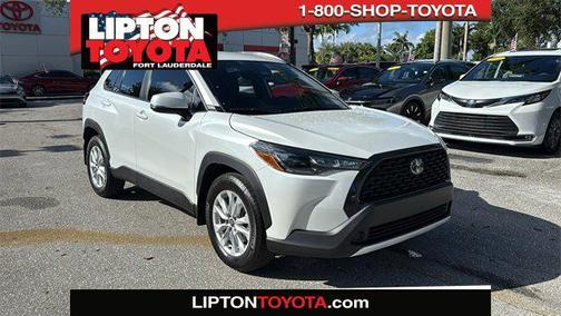 2024 Toyota Corolla Cross LE