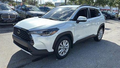 2024 Toyota Corolla Cross LE