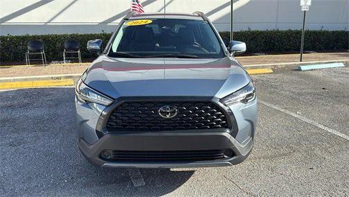 2024 Toyota Corolla Cross LE