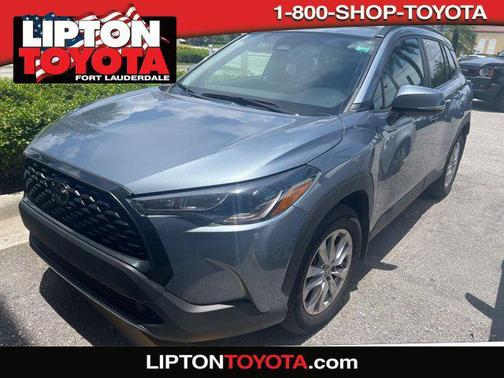 2024 Toyota Corolla Cross LE