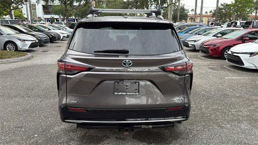 2022 Toyota Sienna Limited 7-Passenger