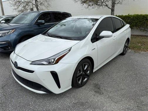 2020 Toyota Prius XLE