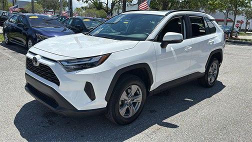 2023 Toyota RAV4 XLE