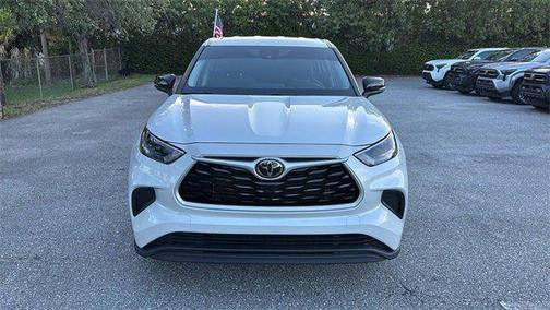 2022 Toyota Highlander L