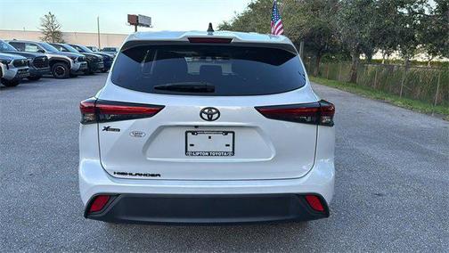 2022 Toyota Highlander L