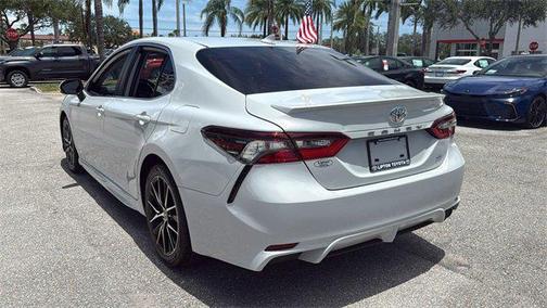 2023 Toyota Camry SE