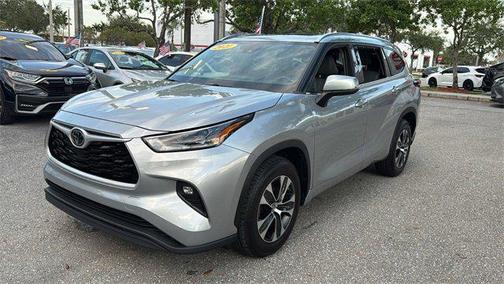 2021 Toyota Highlander XLE