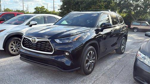 2023 Toyota Highlander XLE