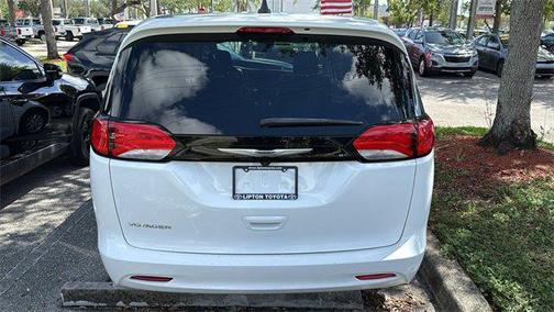 2024 Chrysler Voyager LX