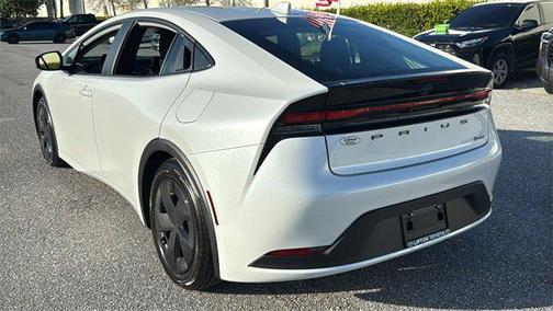 2025 Toyota Prius LE