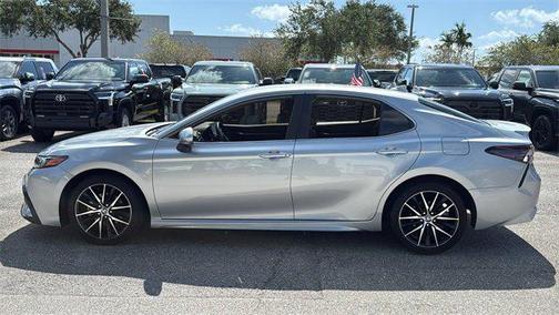 2024 Toyota Camry SE