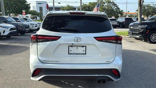 2022 Toyota Highlander XSE