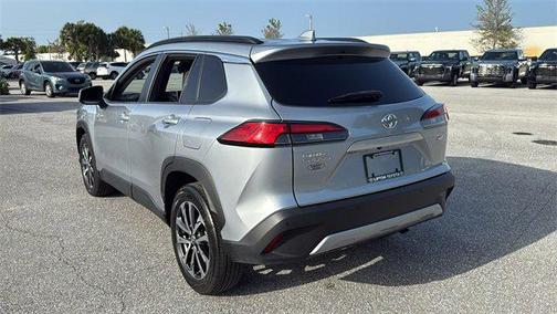 2022 Toyota Corolla Cross XLE