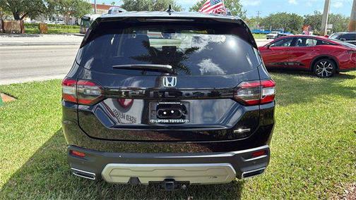 2025 Honda Pilot Touring 8-Passenger
