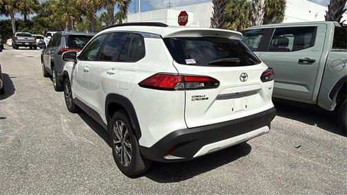 2023 Toyota Corolla Cross XLE