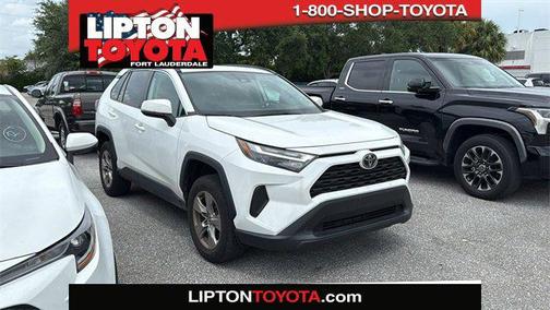 2022 Toyota RAV4 XLE
