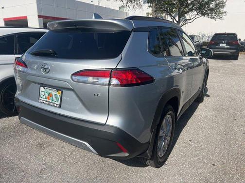 2024 Toyota Corolla Cross LE