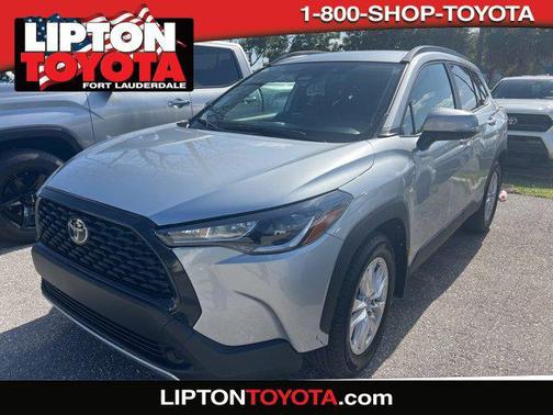 2024 Toyota Corolla Cross LE