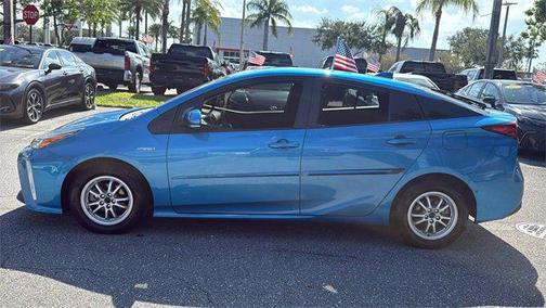 2022 Toyota Prius LE