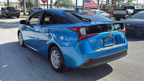 2022 Toyota Prius LE
