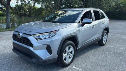 2020 Toyota RAV4 XLE