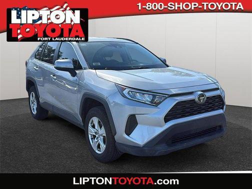2020 Toyota RAV4 XLE