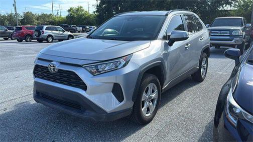 2020 Toyota RAV4 XLE