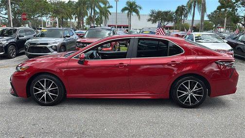 2024 Toyota Camry SE