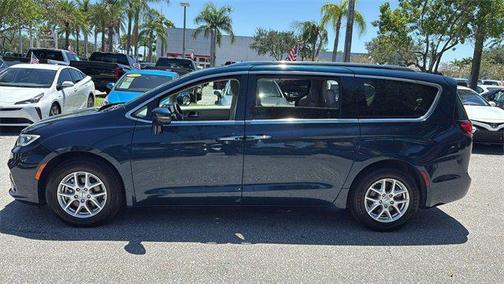 2021 Chrysler Pacifica Touring L