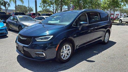2021 Chrysler Pacifica Touring L