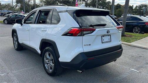 2022 Toyota RAV4 Hybrid SE