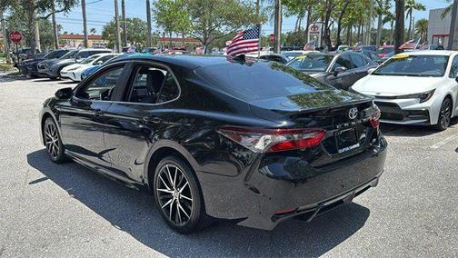 2023 Toyota Camry SE