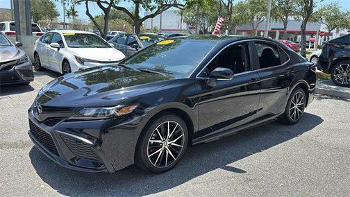 2023 Toyota Camry SE