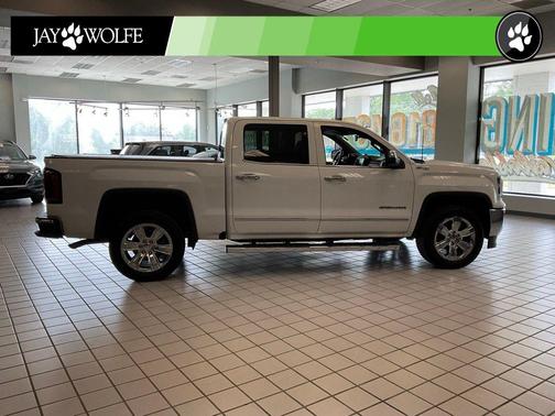 Summit White 2017 GMC Sierra 1500 SLT