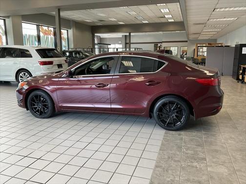2013 Acura ILX 2.0L w/Premium Package