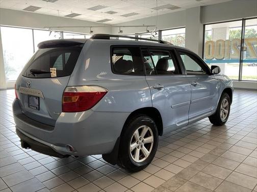 2010 Toyota Highlander SE