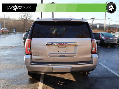 Quicksilver Metallic 2019 GMC Yukon Denali